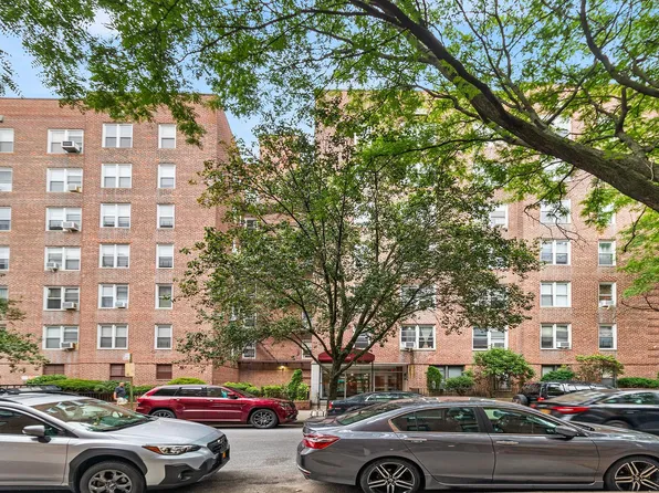33-25 92nd Street #2E, Jackson Heights, NY 11372