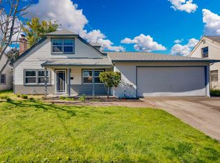 691 Foster Rd, Napa, CA 94558