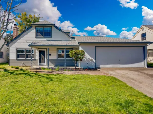 691 Foster Rd, Napa, CA 94558