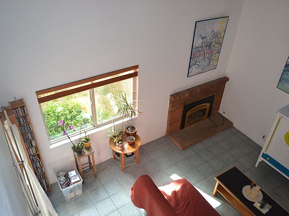 vaulted living room ceiling