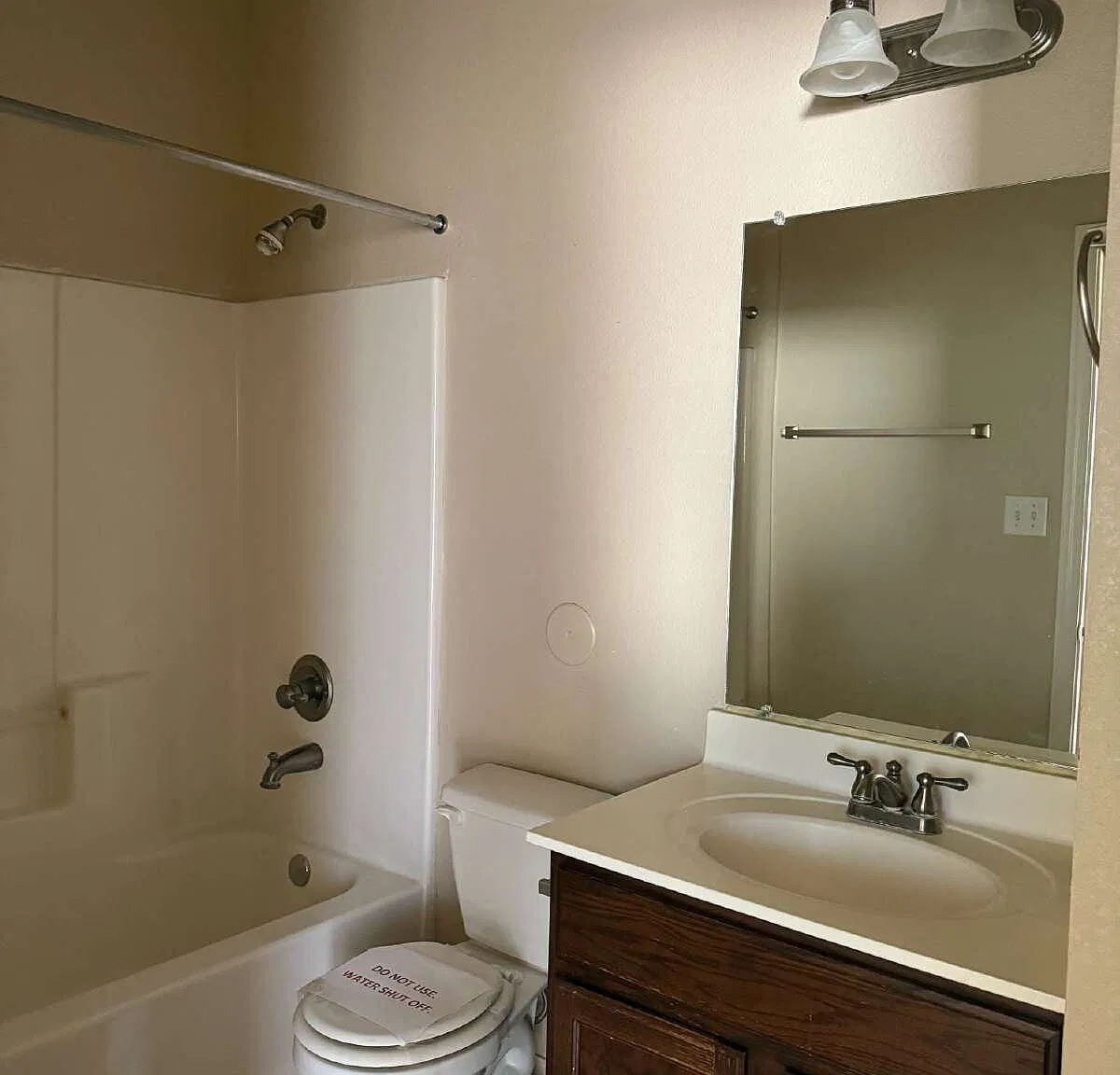 3 bed, 2.0 bath, 1528 sqft, $1,650 — Photo 4