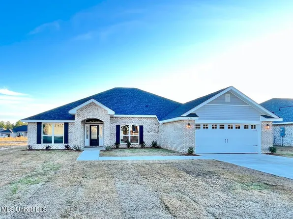 6211 Diamond Ln, Biloxi, MS 39532