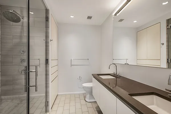 Rented by Compass | media 45