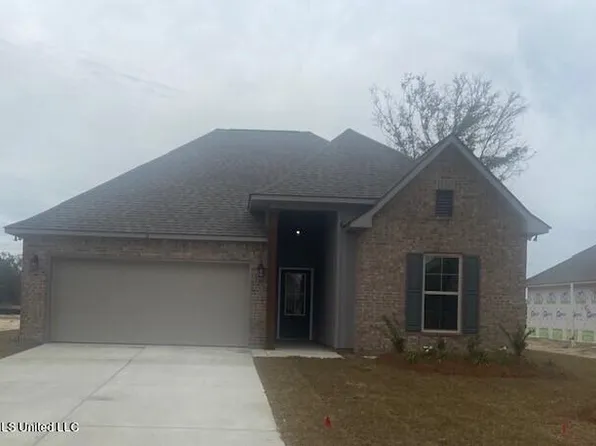 8 Red Oak Dr, Long Beach, MS 39560