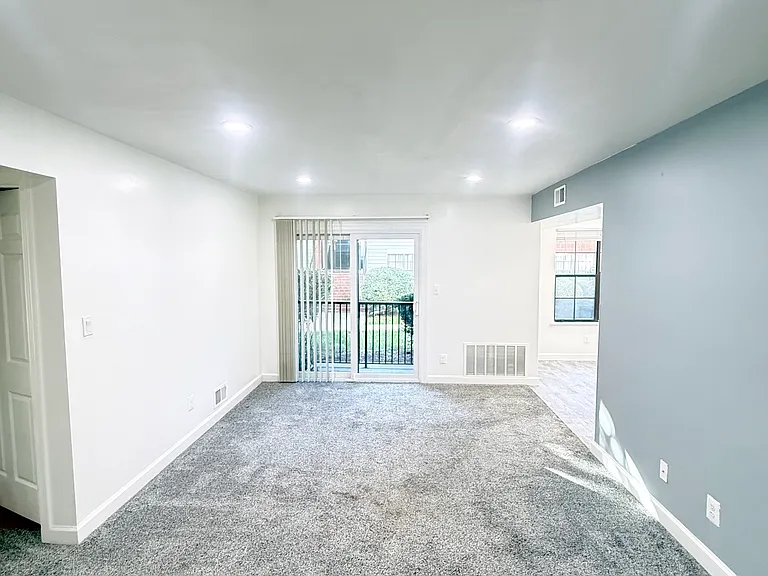 75 Keystone Ct #75 — Photo 9