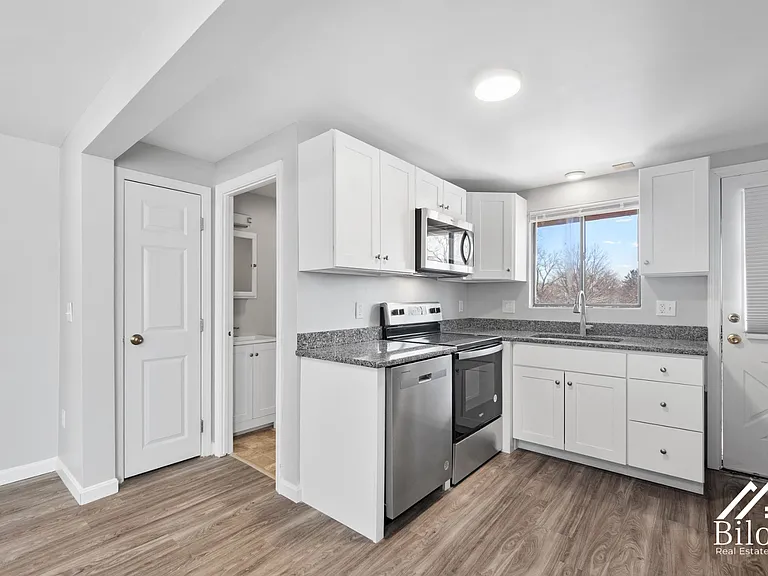 242 Waterman Avenue — Photo 21