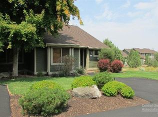 10694 Village Loop, Redmond, OR 97756