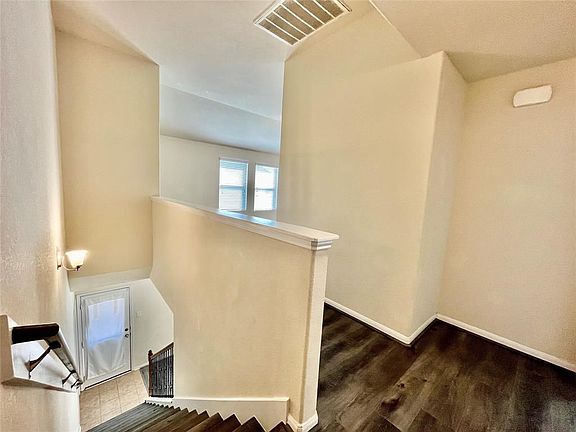 4th image of 14902 Breezy Forest Ln