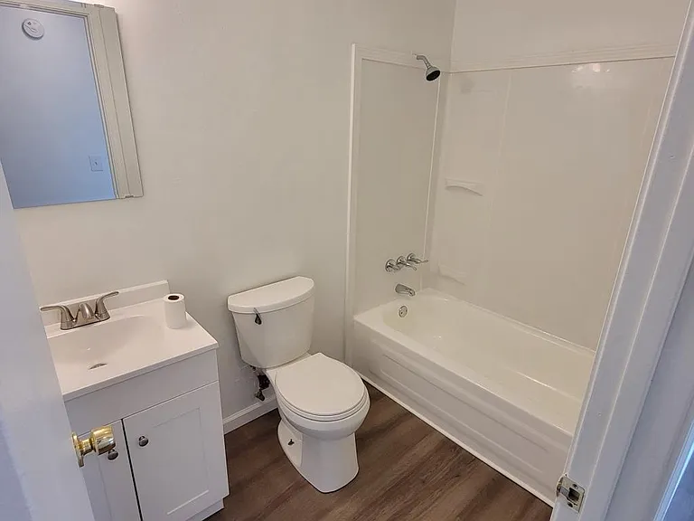 1529 Miami Ave — Photo 10