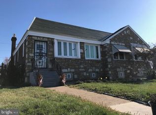 2801 Rhawn St, Philadelphia, PA 19152