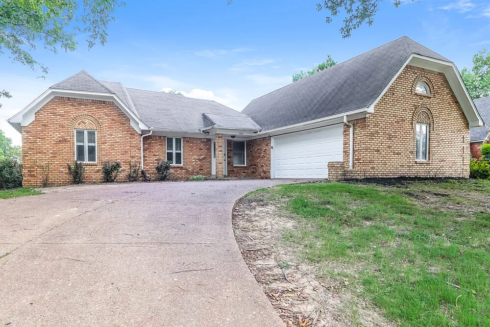 3 bed, 2.0 bath, 1757 sqft, $1,805 — Photo 3