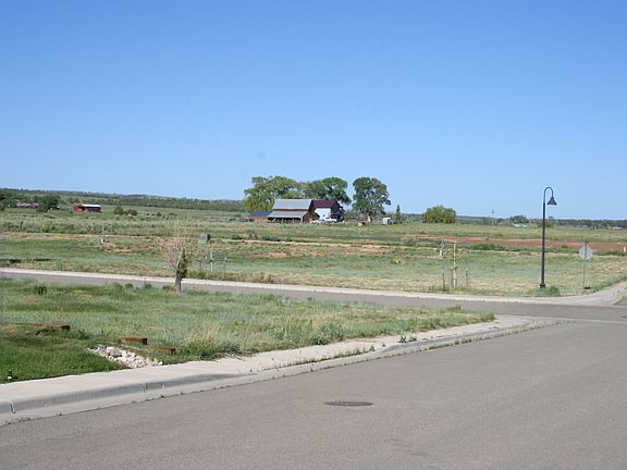 4th image of Various Pne