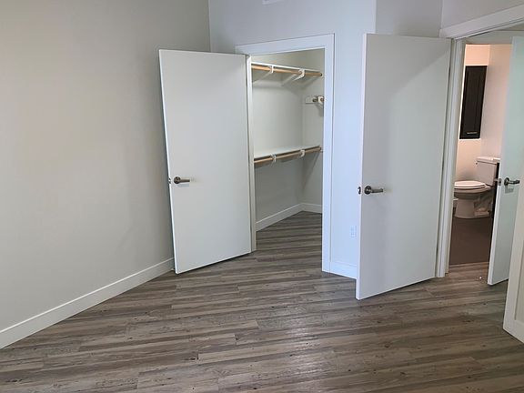 4th image of 454 N 10th Ave #311