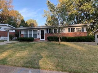 440 Saint Edward Ln, Florissant, MO 63033