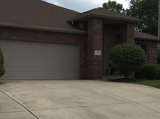 808 S Silverwood Rd, Muncie, IN 47304