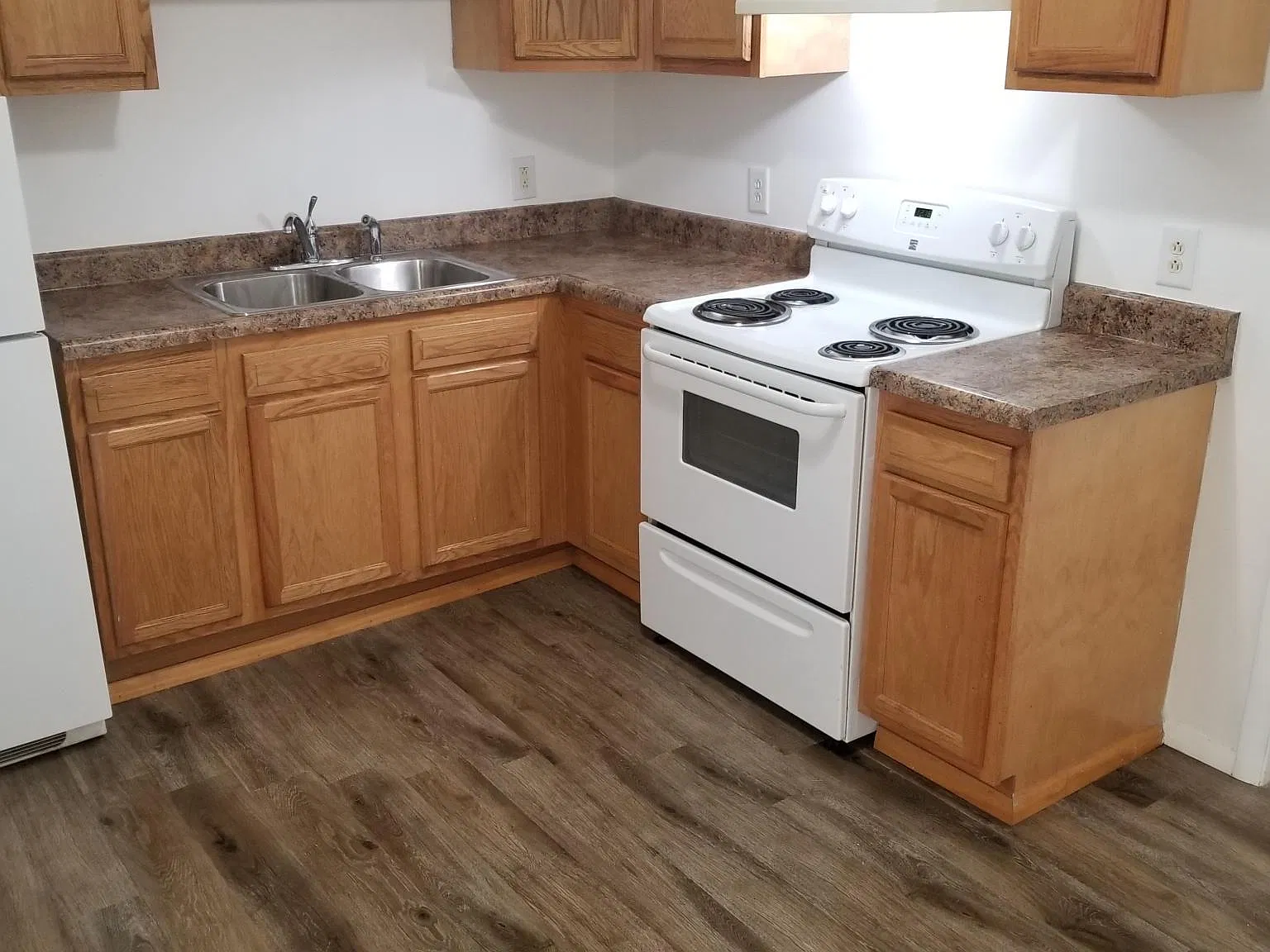 706 Douglas Street — Photo 2