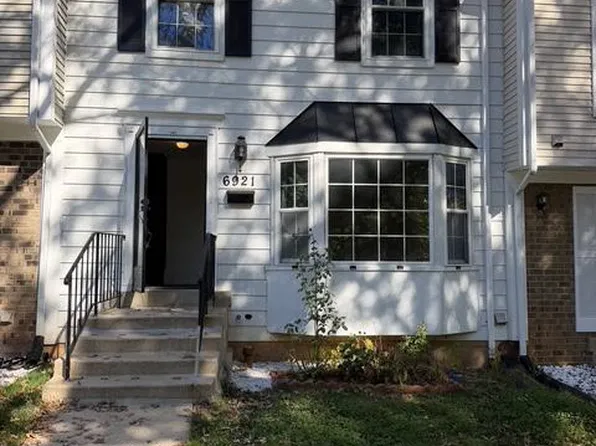 6921 Woodstream Ln, Lanham, MD 20706