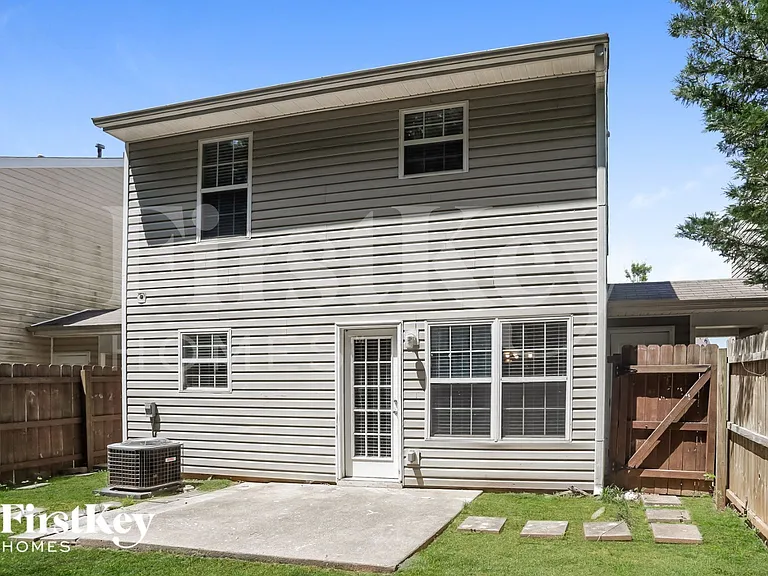 128 Watercress Ct — Photo 15