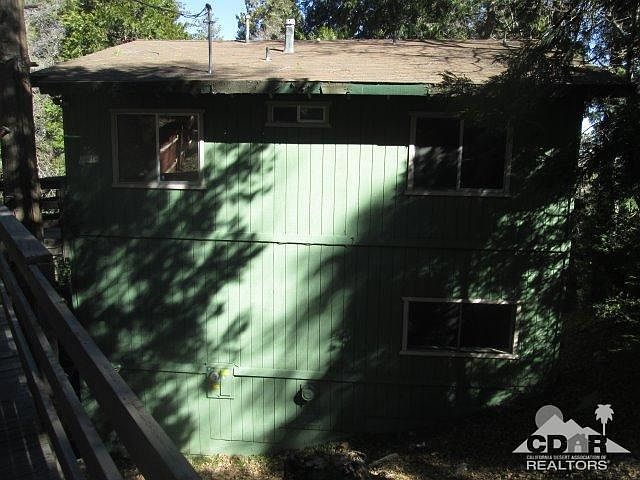 1st image of 661 Clubhouse Dr