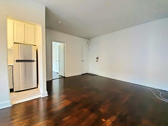 2nd image of 162 E 55th St #C5