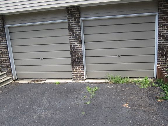 5th image of 2574 Stonington Ave