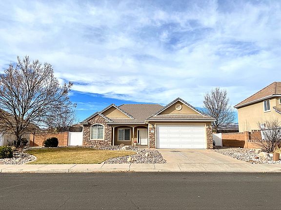 2nd image of 438 W Harvest Ln