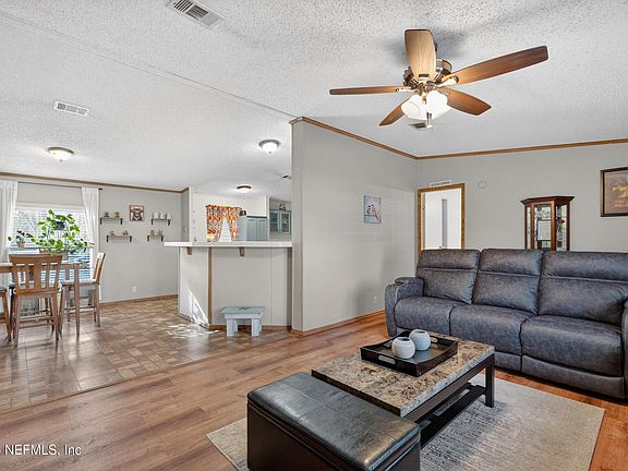 4th image of 2493 CANAL Road