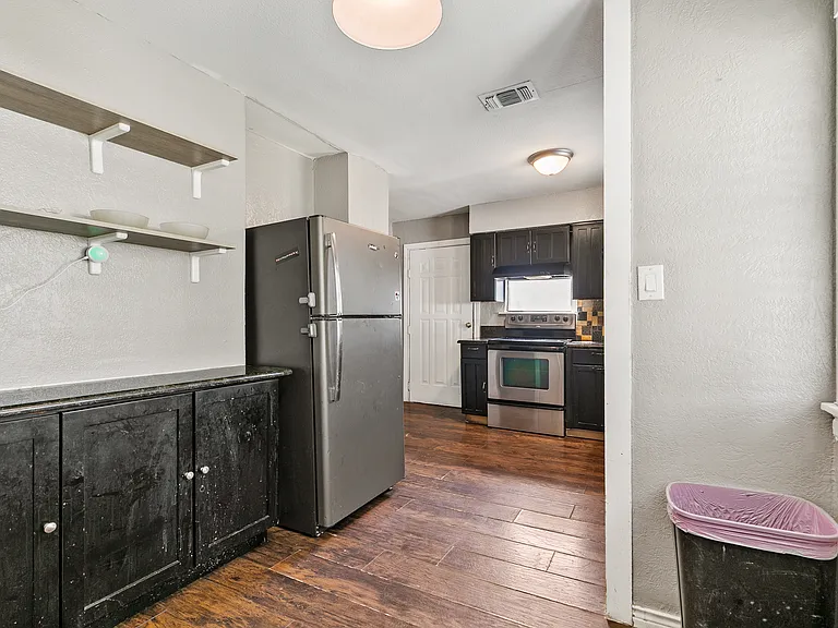 3422 W Jefferson Blvd — Photo 14