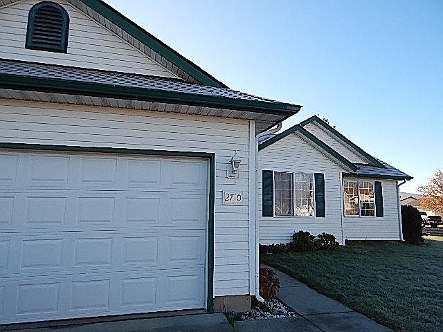 2nd image of 2710 E Redondo Cir