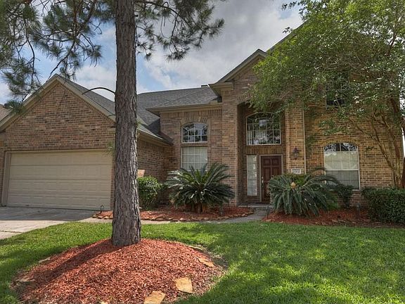 2nd image of 1204 Lake Shore Dr