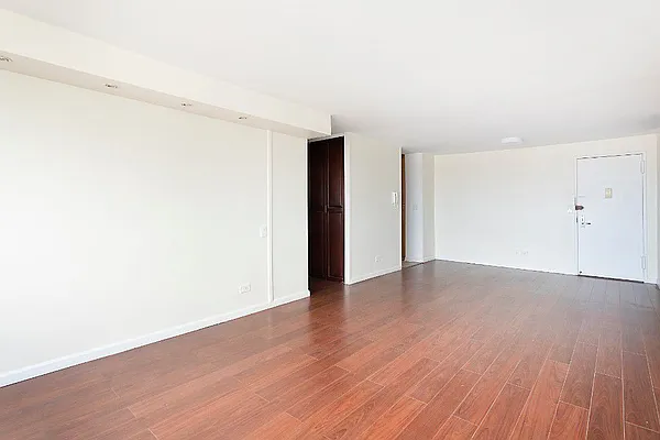 Rented by Living New York | media 12