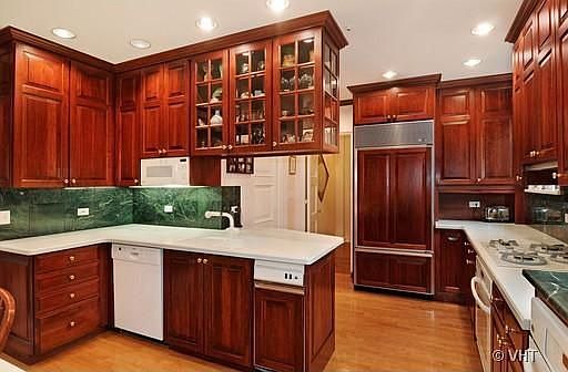 5th image of 815 Ashland Ave