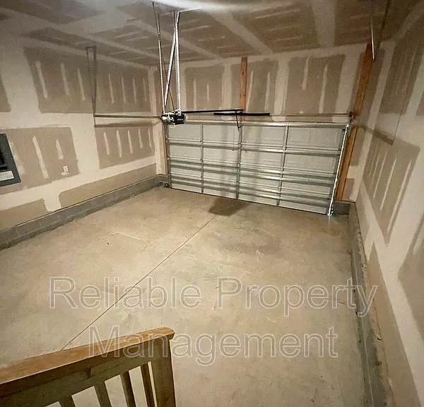 237 Brisbane Dr — Photo 23