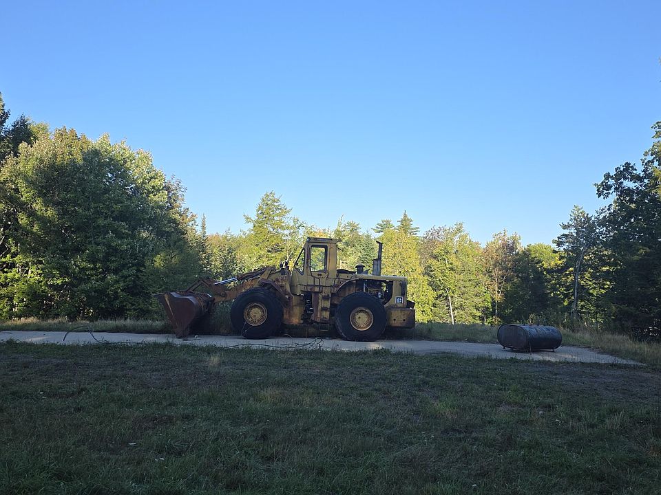2nd image of 121 Kenney Road