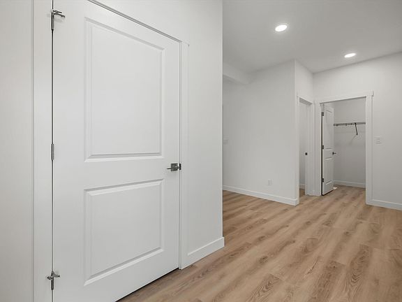 3rd image of 1315 11th Ave NW