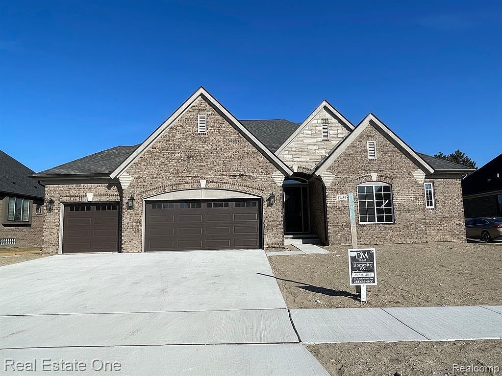 13485 Valencia Dr, Shelby Township, MI 48315 Zillow
