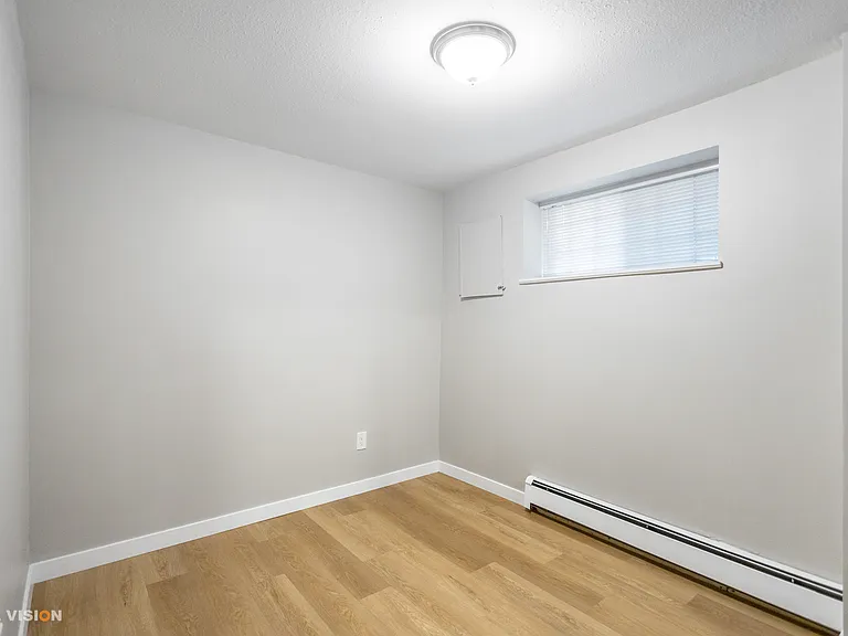 22XX E 43rd Ave #BASEMENT — Photo 5