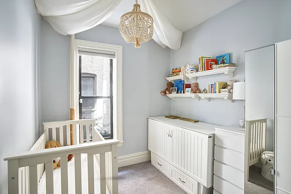 Sold by Compass | media 9