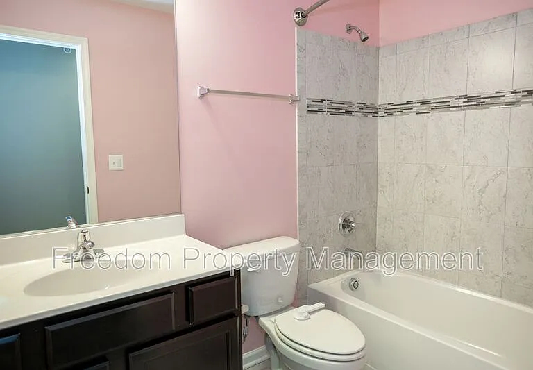 2425 Morgans Point Dr — Photo 49