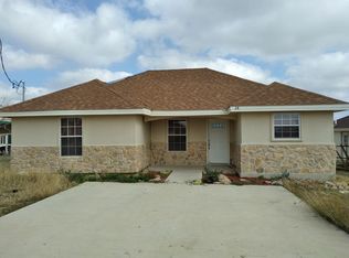 28 Parks St, Eagle Pass, TX 78852