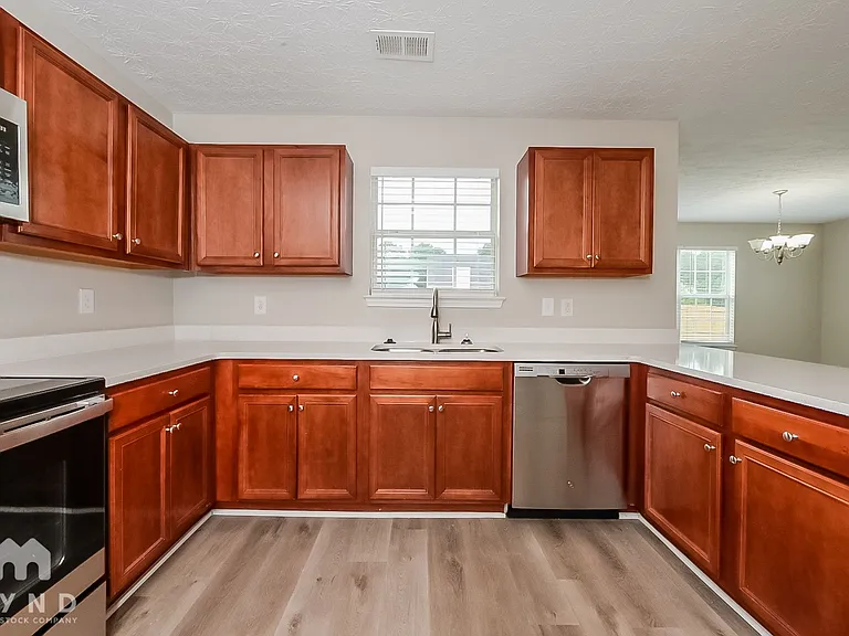 1037 Saint Augustine Pkwy — Photo 2