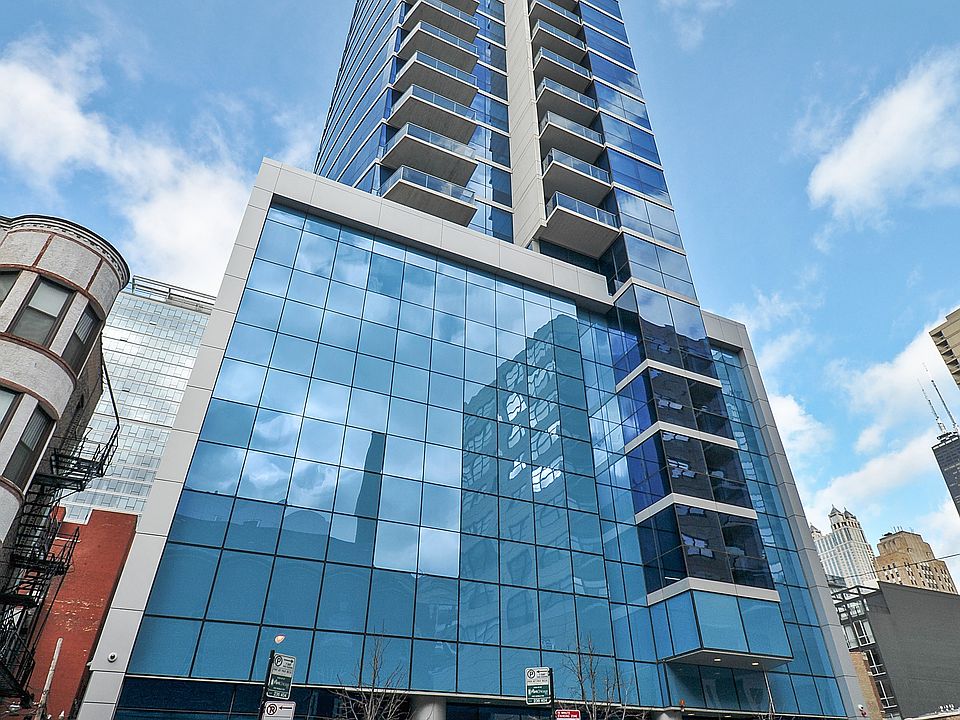 1st image of 110 W Superior St #2703