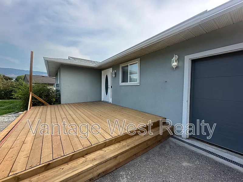 3 bed, 1.5 bath, 1200 sqft, $2,650 — Photo 3