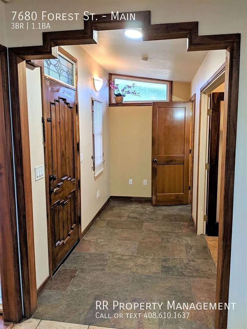 Updated Gilroy Home on Huge Lot! — Photo 2