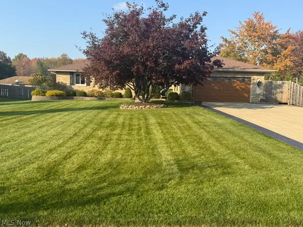 9740 Cedarwood Dr, North Royalton, OH 44133