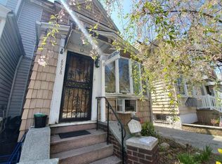 6938 67th St, Ridgewood, NY 11385