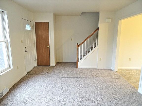Foyer & Living Room