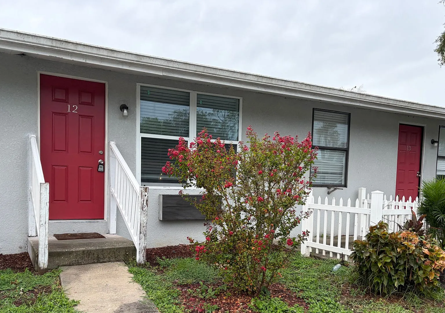 Strawberry Place Apartments — Photo 1