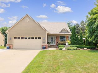 37450 Lilac Ln, Richmond, MI 48062