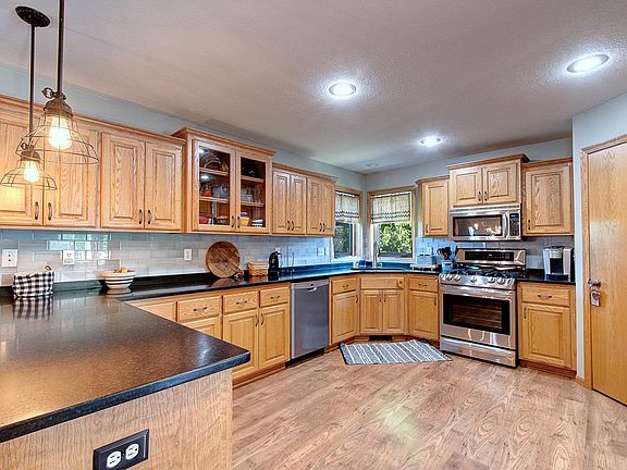 3rd image of 1310 History Ct NW